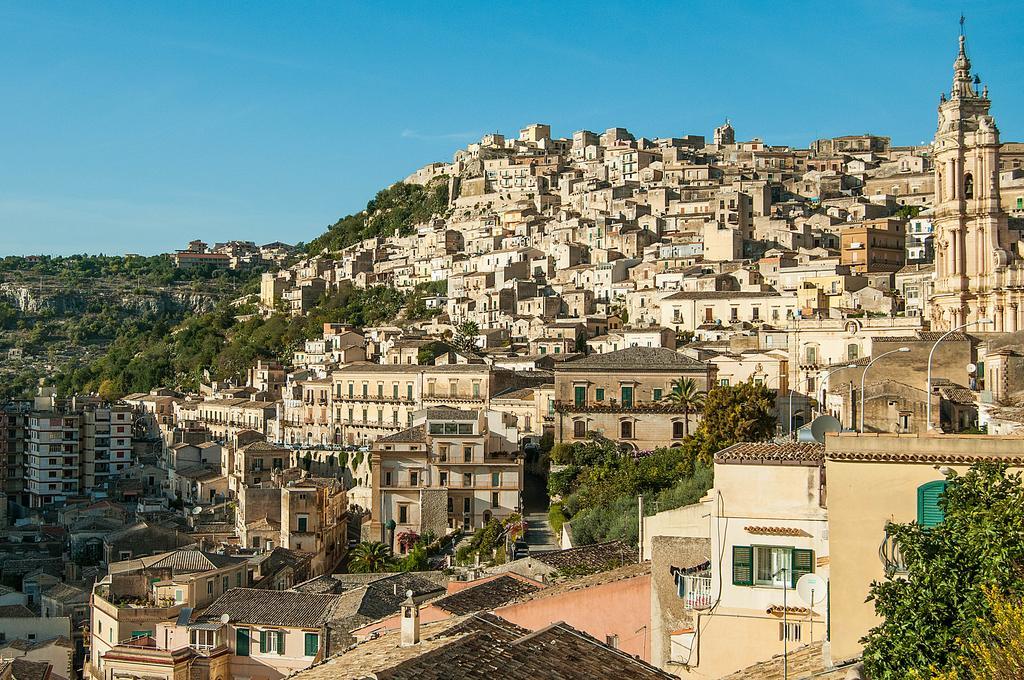 Vacanze Romantiche A Modica Exterior photo