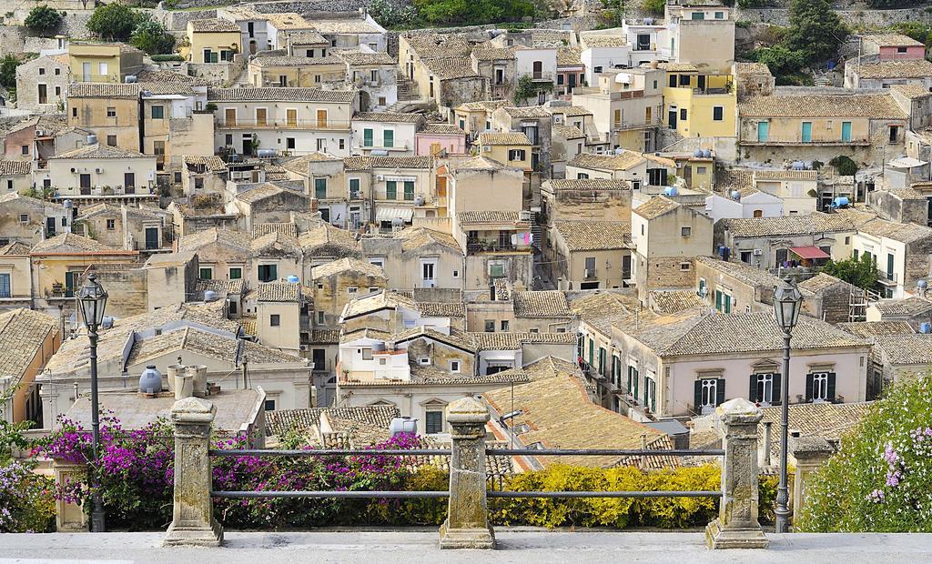 Vacanze Romantiche A Modica Exterior photo